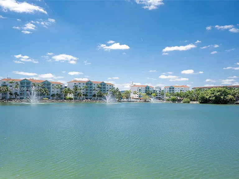 4640 SW 84th Ave #12 — Photo 37