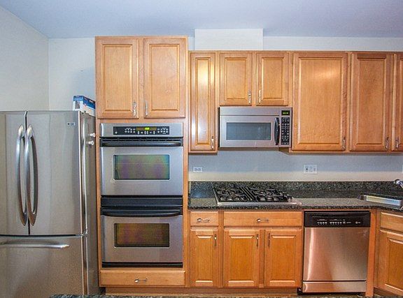 5th image of 3114 W Cullom Ave #1
