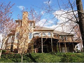 2nd image of 115 Lands End Ct