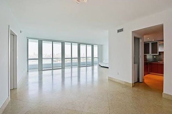 5th image of 520 West Ave APT 2102
