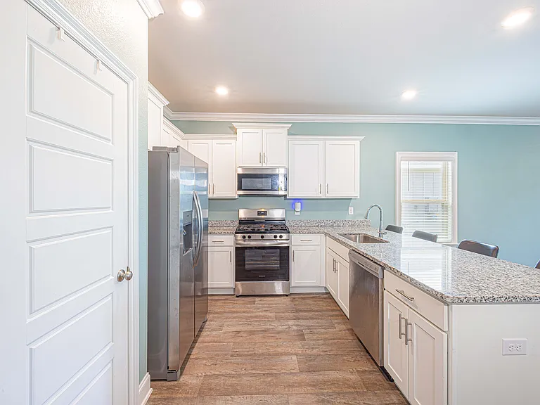 32667 Revere Dr — Photo 14