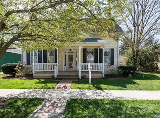 255 W Pine St, Zionsville, IN 46077