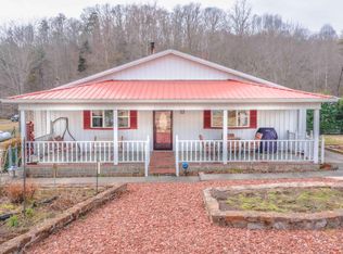 1037 Dry Branch Rd, Irvine, KY 40336