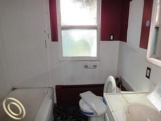 4th image of 13574 S Huron River Dr