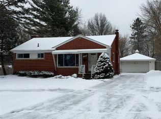 1523 Collegewood Dr, Ypsilanti, MI 48197