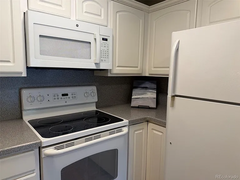 605 S Alton Way #12B — Photo 4