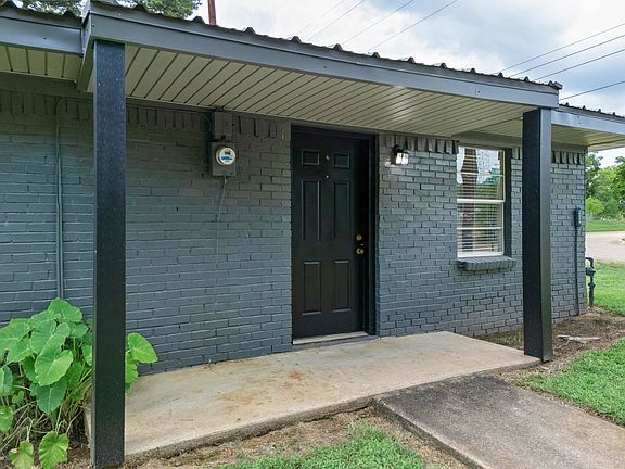 2nd image of 3607 Bonnie St