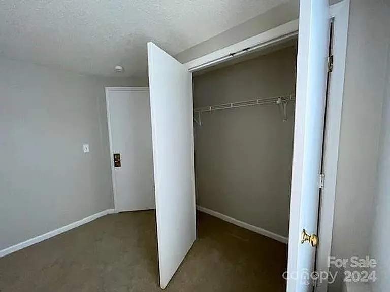 1649 Arlyn Cir #A — Photo 30