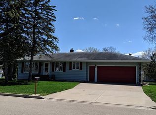 741 Oak St, Winneconne, WI 54986