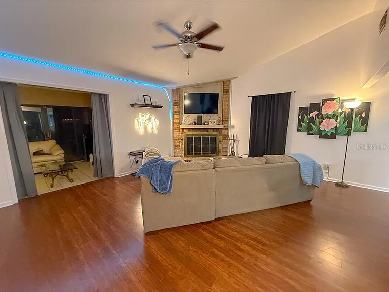 35058 Whispering Oaks Blvd — Photo 6