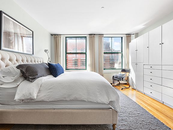 5th image of 53 N Moore St APT 5A