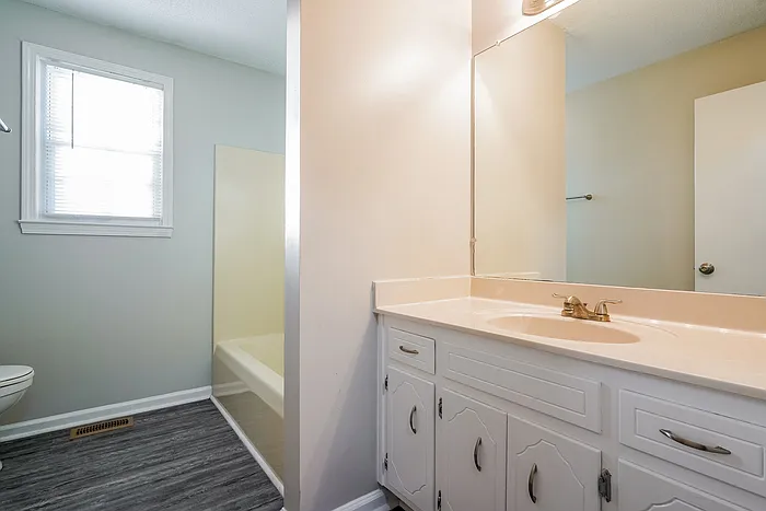 2704 Knob Ct — Photo 8