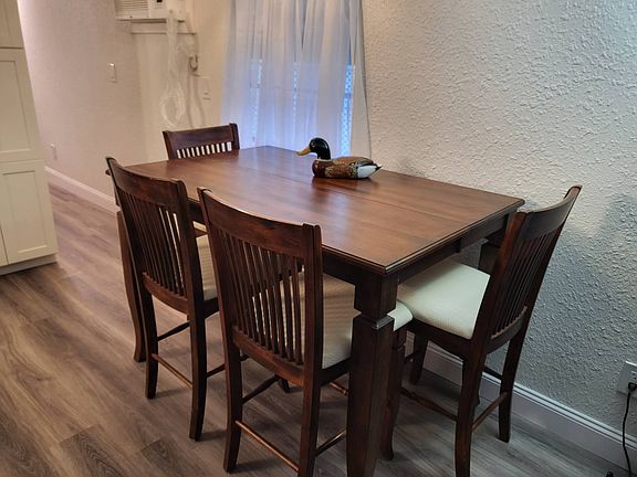 4th image of 1375 Pasadena Ave S #213