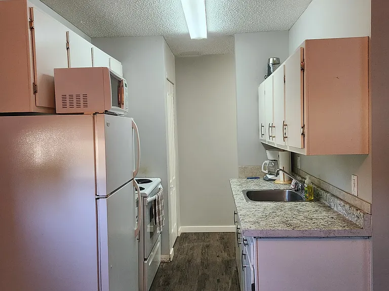 3811 54th Ave #201 — Photo 9