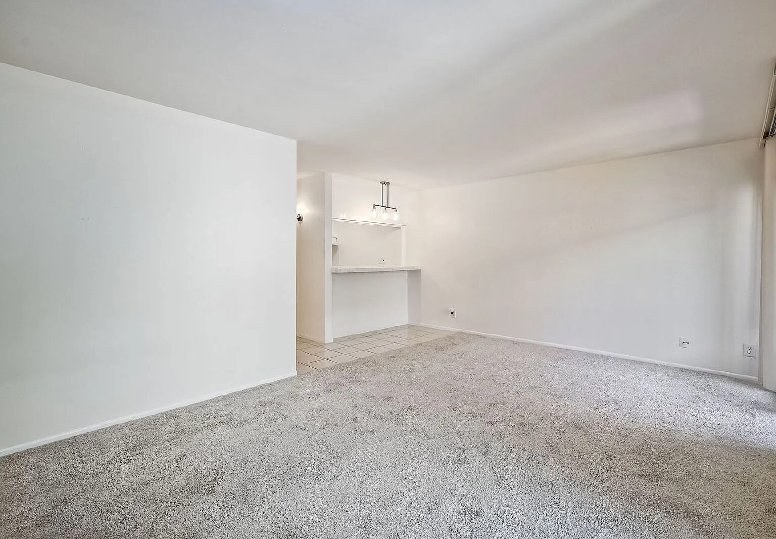 Studio, 1.0 bath, 432 sqft, $1,900 — Photo 4