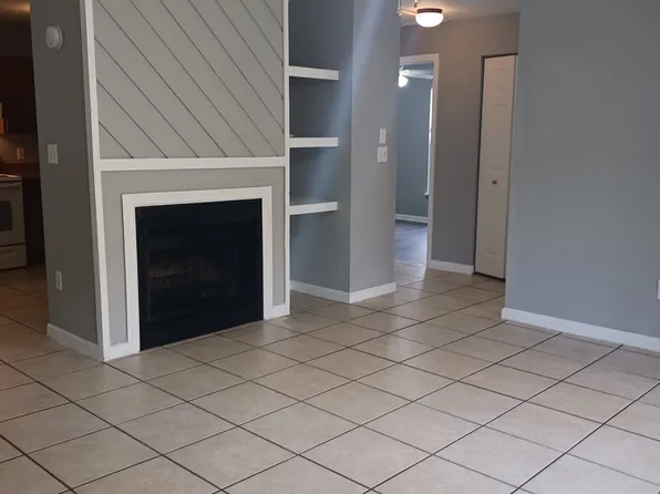 911-911A SW 59th Ter #A, Gainesville, FL 32607