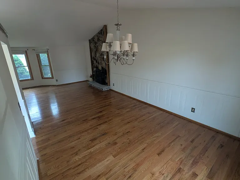 510 Emann Dr — Photo 3