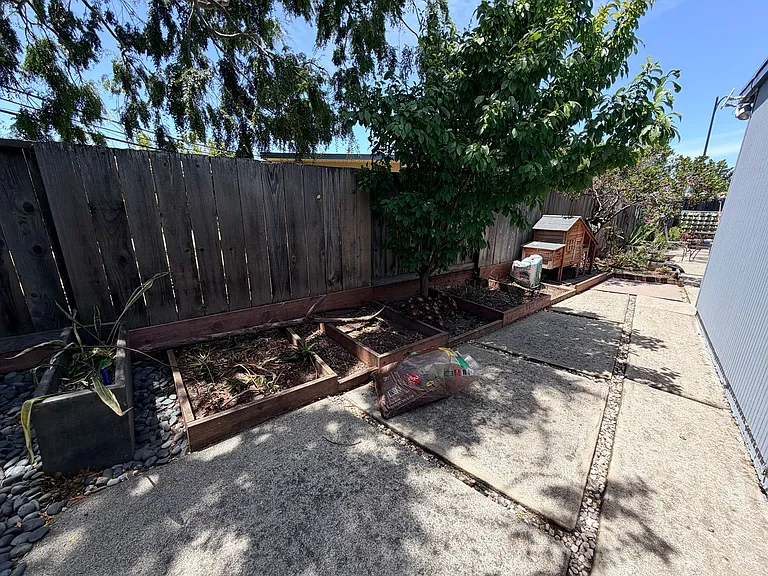 1787 Wolfe Dr — Photo 33