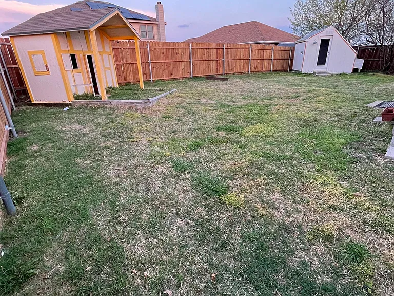 414 Spurlock Dr — Photo 11