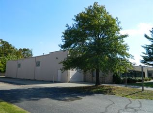12224 Belden Ct, Livonia, MI 48150