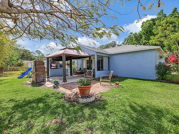 5th image of 2249 SW Kenwick Avenue