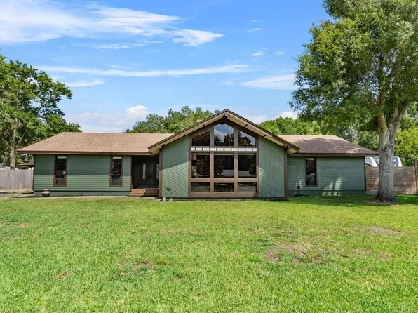 3805 Gaines Dr, Winter Haven, FL 33884