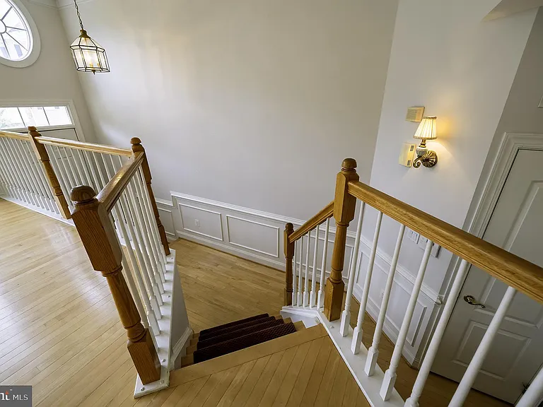 1156 Regal Oak Dr — Photo 7