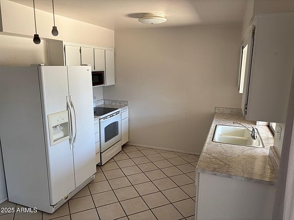3rd image of 13603 N 111TH Avenue