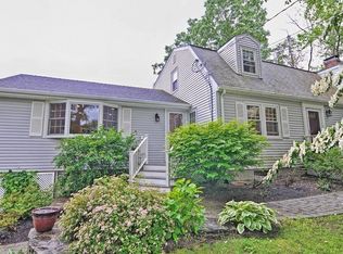 16 Sandy Valley Dr, Walpole, MA 02081