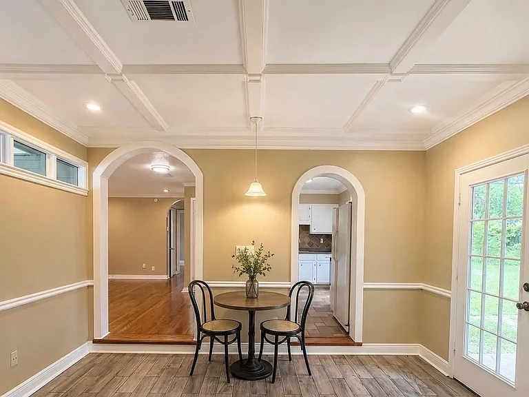 6605 Westview Dr — Photo 7