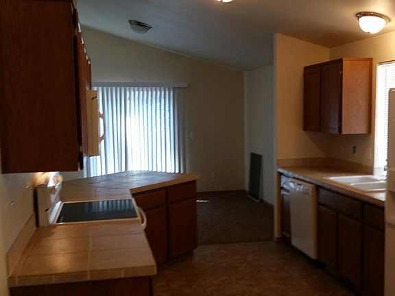 5th image of 4920 204th Street Ct E
