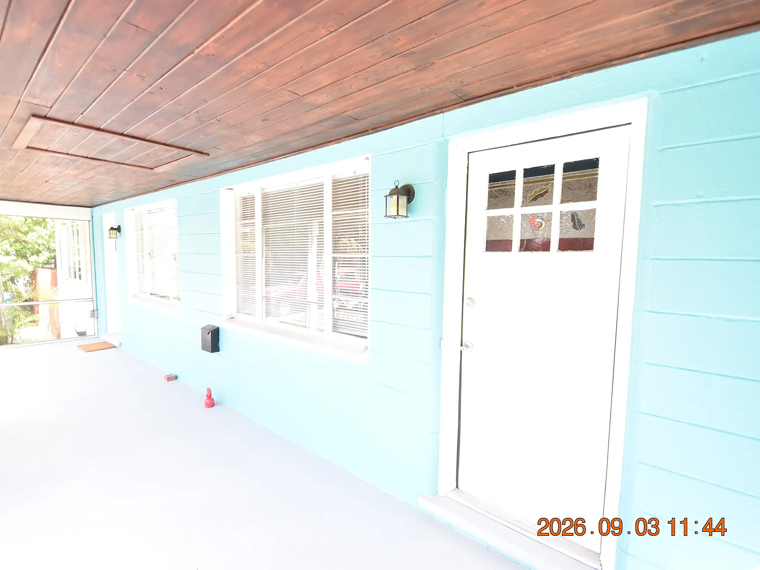 2 bed, $2,070 — Photo 3