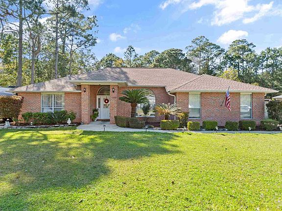 4th image of 1048 Woodlore Cir
