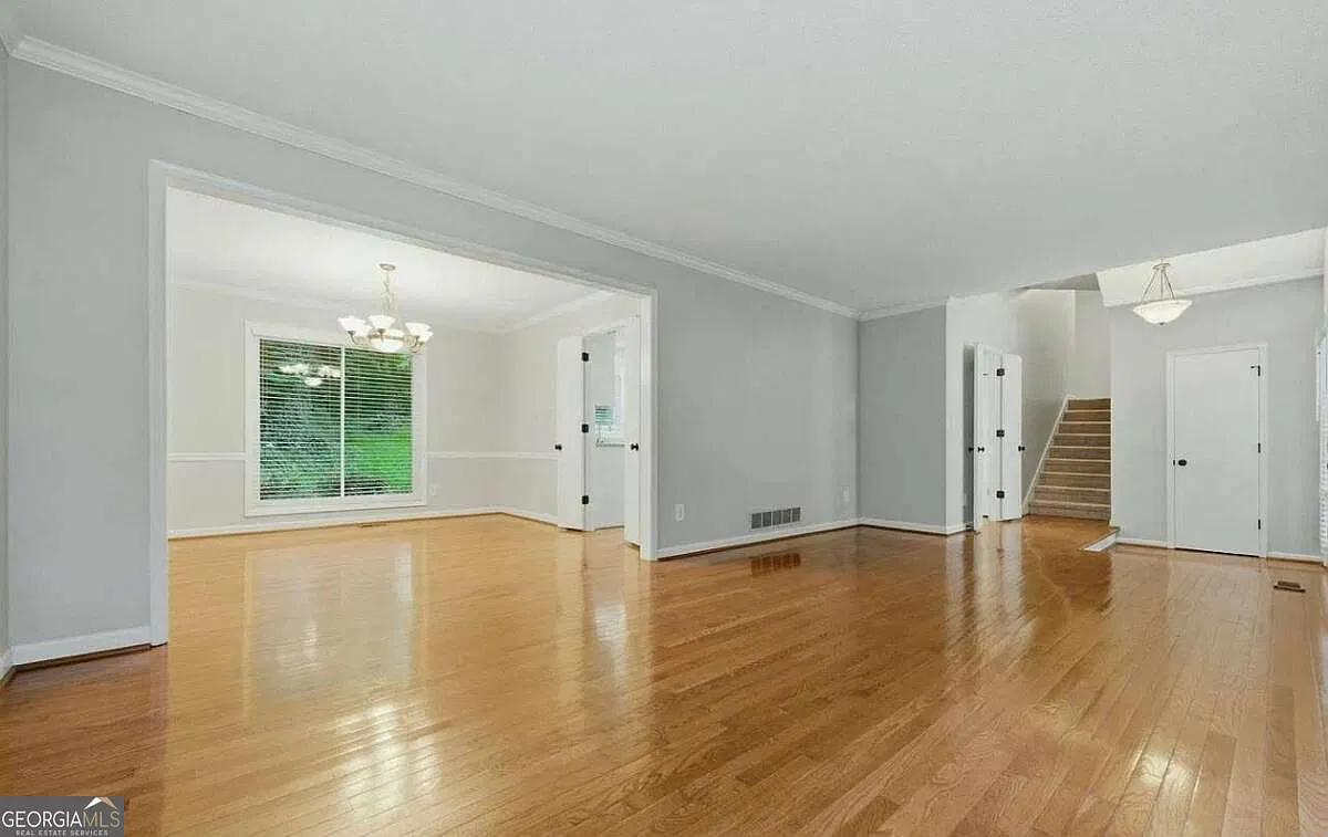 4 bed, 2508 sqft, $1,850 — Photo 1