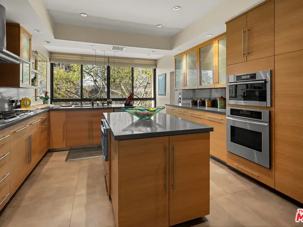 10430 Wilshire Blvd APT 302, Los Angeles, CA 90024