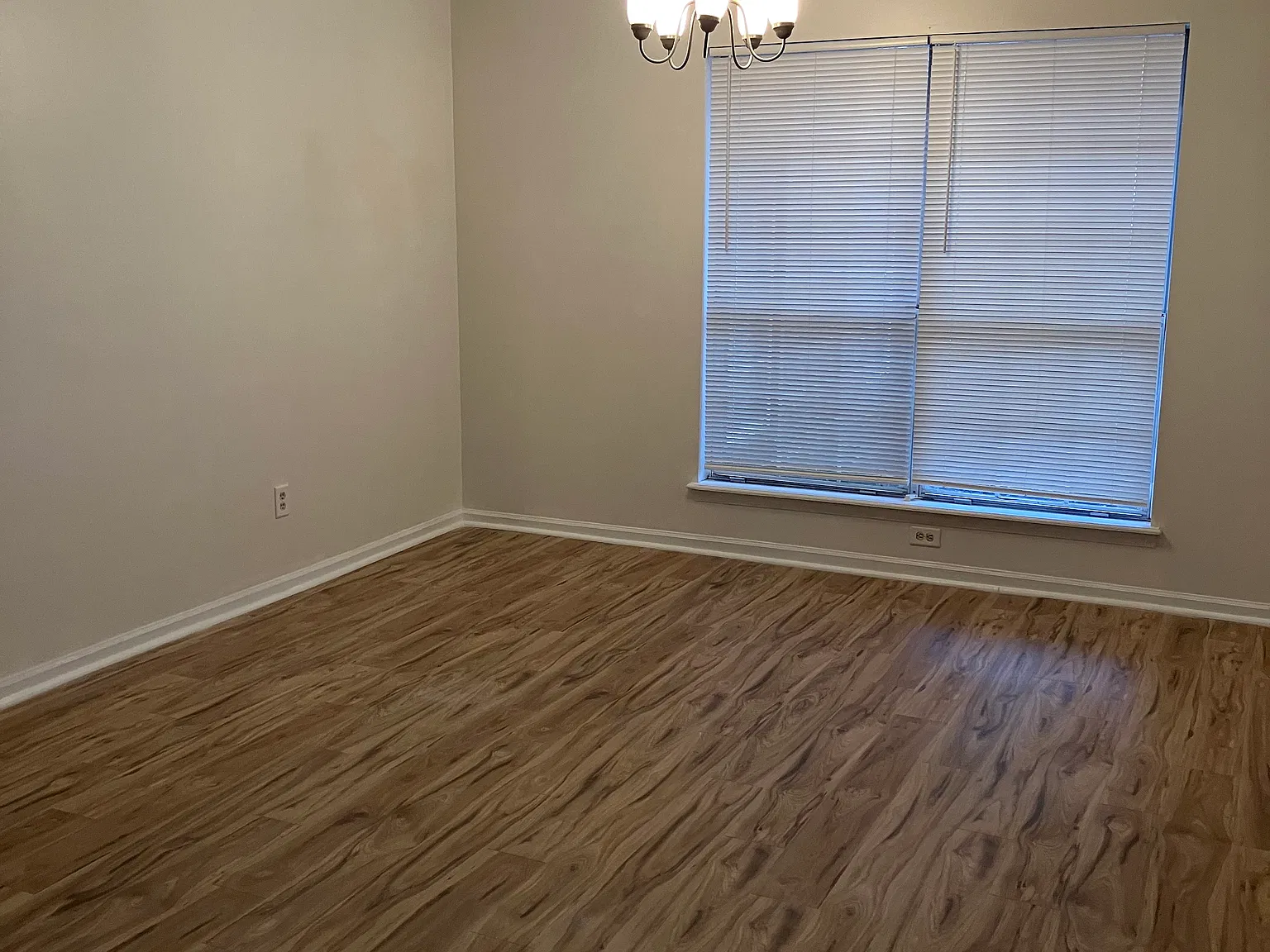 3 bed, 1644 sqft, $1,950 — Photo 4
