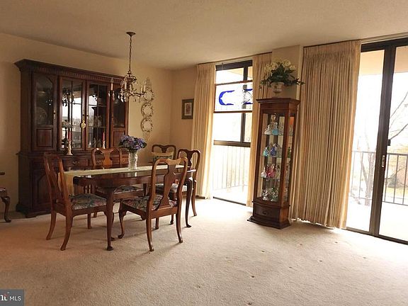 4th image of 6100 Westchester Park Dr #13