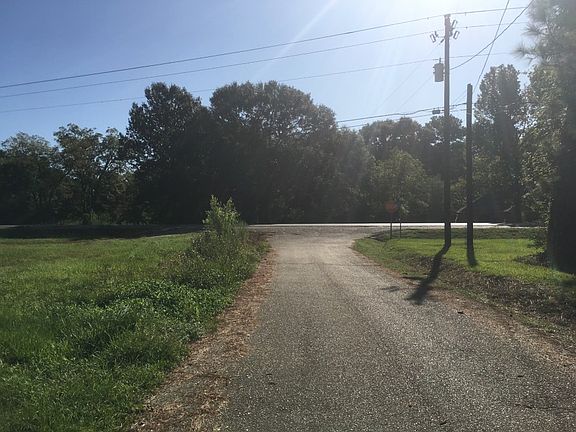 4th image of 8943 Mills Dr