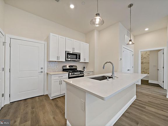 2nd image of 1129 N Germantown Ave #3A