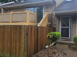 10933 Gillette St, Overland Park, KS 66210
