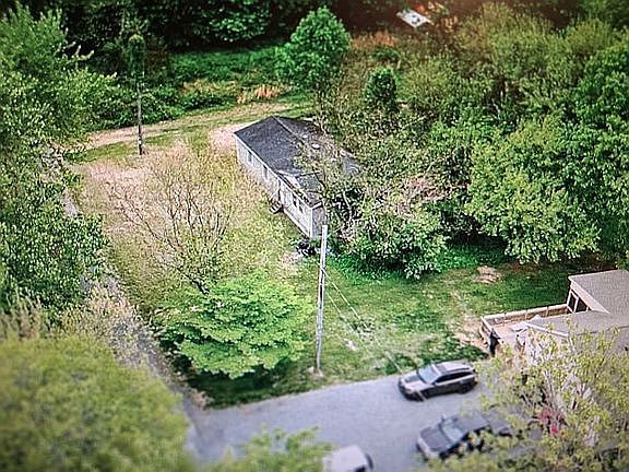 3rd image of 26767 Dutchtown Rd