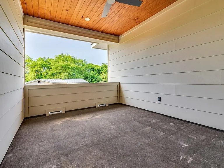 6412 Carson Rdg #B — Photo 21