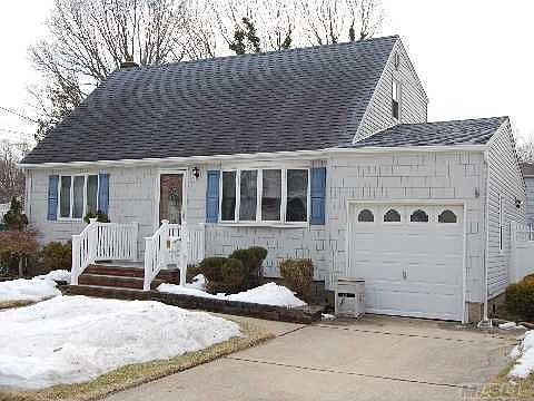 1st image of 134 Commonwealth Ave