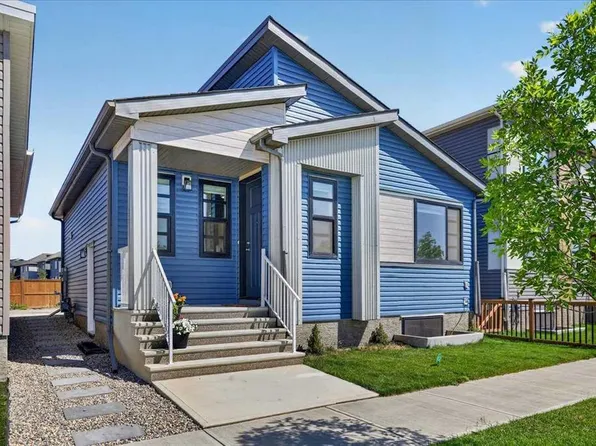 128 S Setonstone Mnr SE, Calgary, AB T3M 3V5