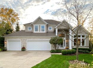 30907 Walden Dr #34, Westlake, OH 44145
