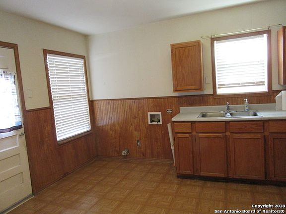 4th image of 2446 W Huisache Ave