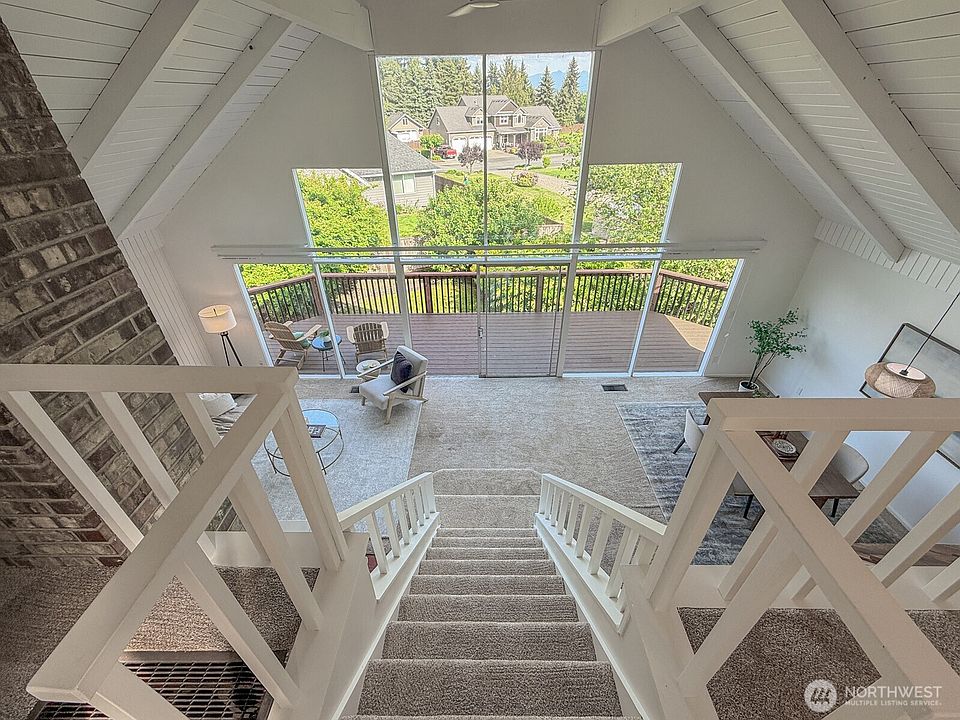 1st image of 4625 124th Avenue Ct E