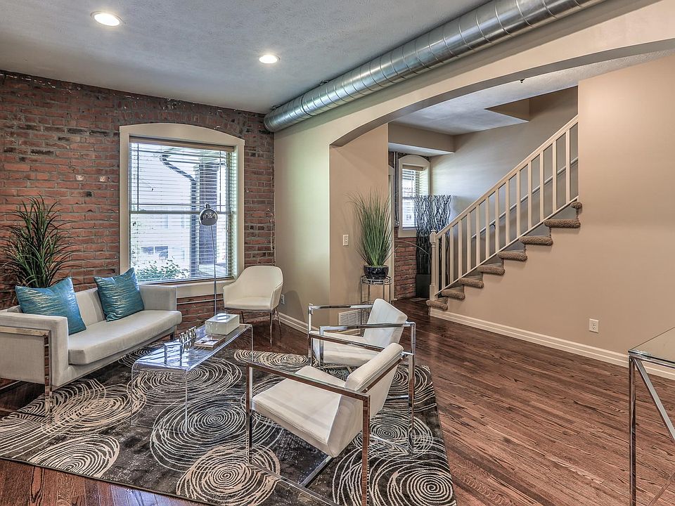 1st image of 3001 Harney St #3001
