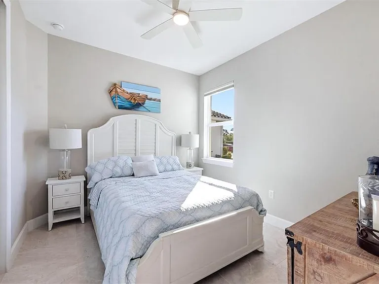 25029 Pearl Lake Cir — Photo 29