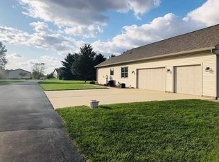 12922 Union School Rd, Auburn, IL 62615